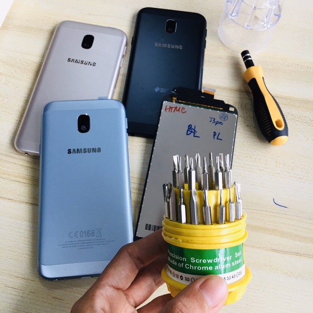 Combo Bộ Vỏ Sườn + Màn Hình Samsung J3 Pro Zin Hàng Cao Cấp (Tặng bộ vít)