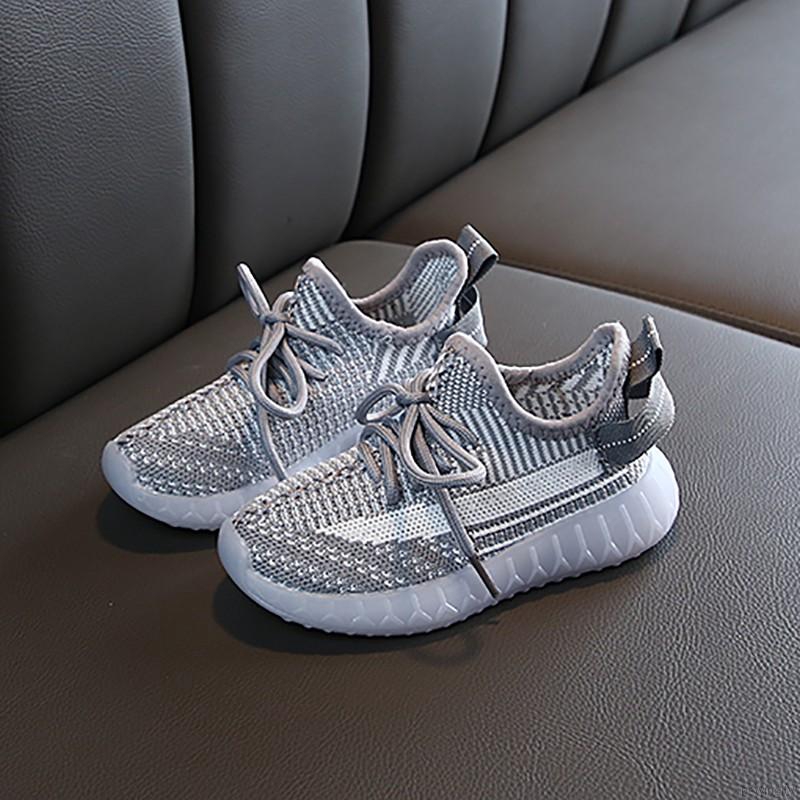 Giày thể thao thoáng khí chống trượt phong cách Hàn Quốc dành cho các bé