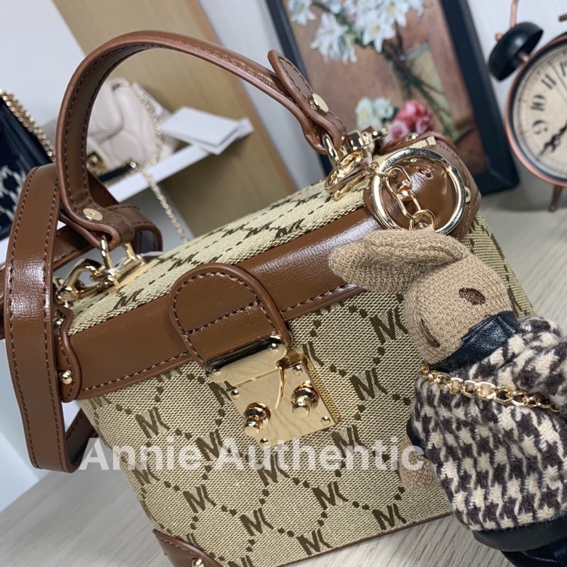 🐰 Túi cốp Charm thỏ MK🐰