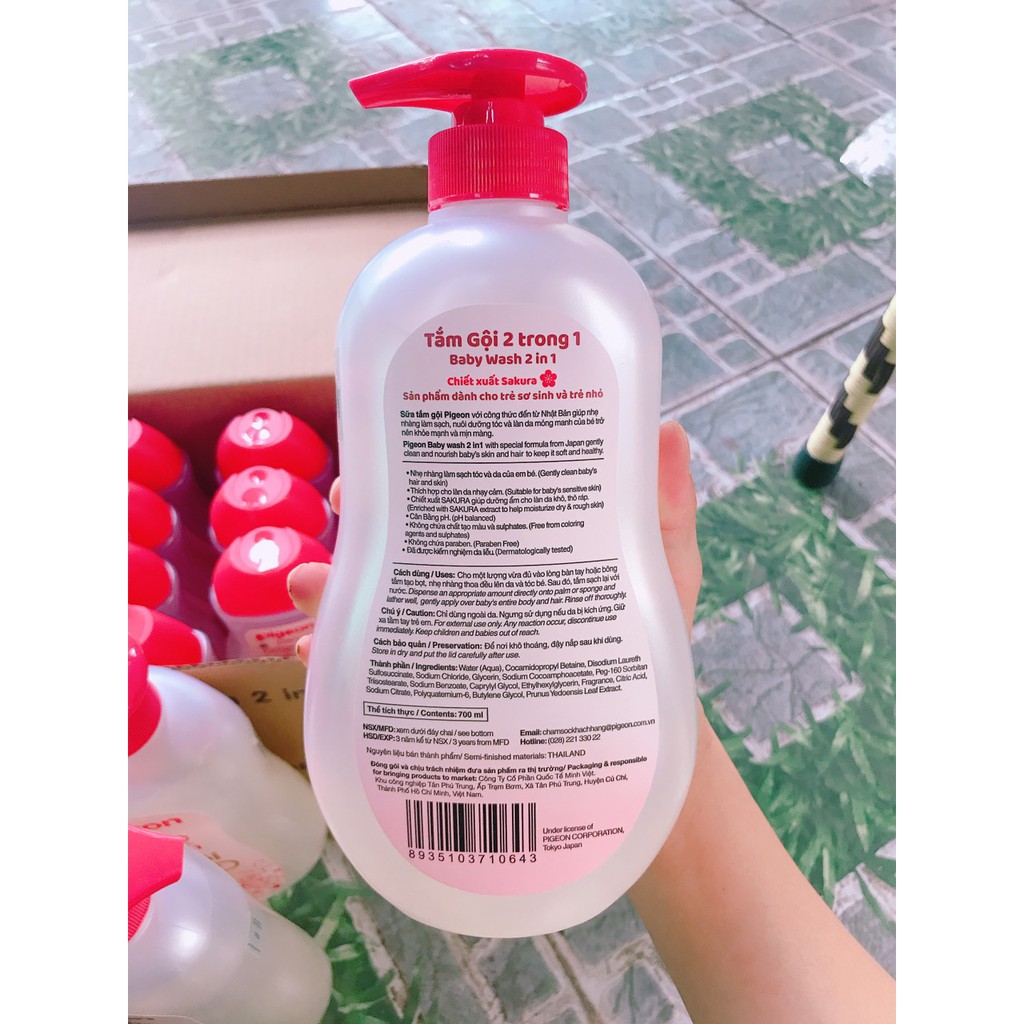 Tắm gội dịu nhẹ 2 in 1 Sakura Pigeon 200ML/700ML
