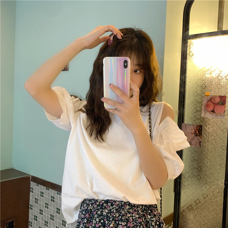 Short sleeve white t-shirt in korean fashion