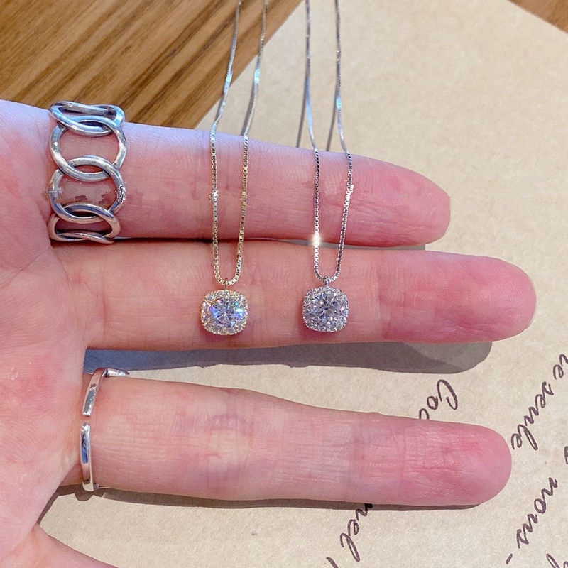 Vòng cổ Mặt Vuông Nhỏ Đính Đá Lấp Lánh Thời Trang Đơn Giản Cho Nữ