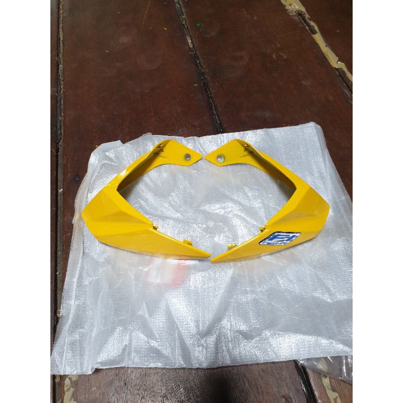 Tai thỏ winner, ốp trên winner