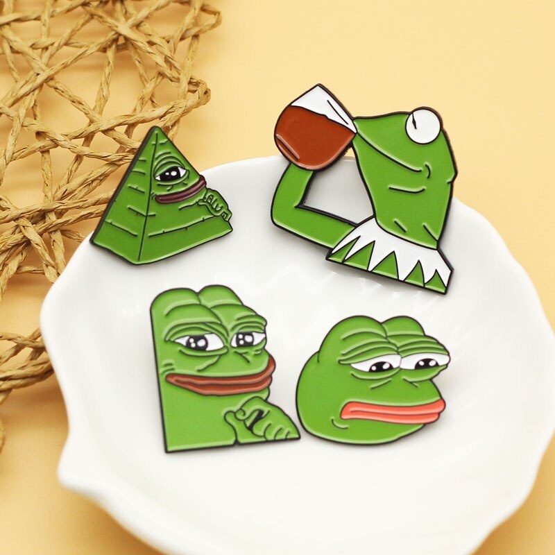 Pin cài áo meme hình chú ếch xanh vozer hay dùng comment dạo - GC213