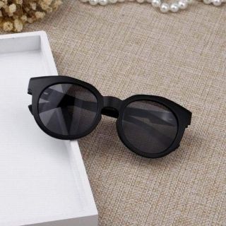 Kính mắt trẻ em