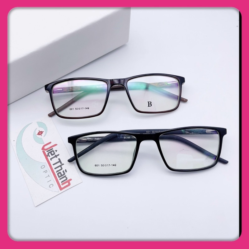 gọng kính vuông nhựa giả gỗ có lò xo nhận làm cận viễn loạn theo yêu cầu