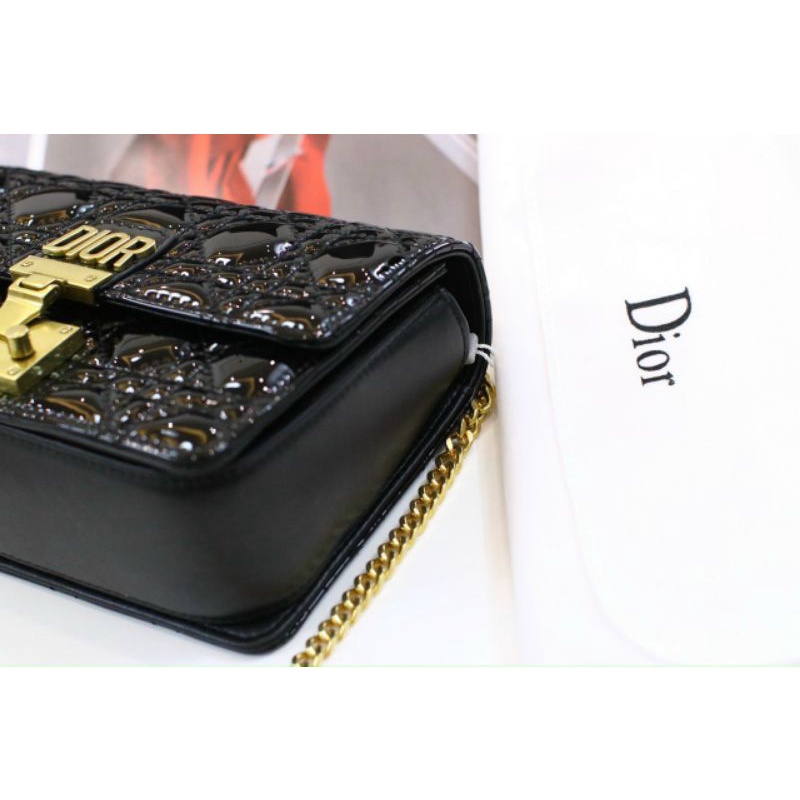 Túi chéo nữ D.I flapbag sz22cm da bóng 3 màu(đỏ,đen,trắng)fullbox