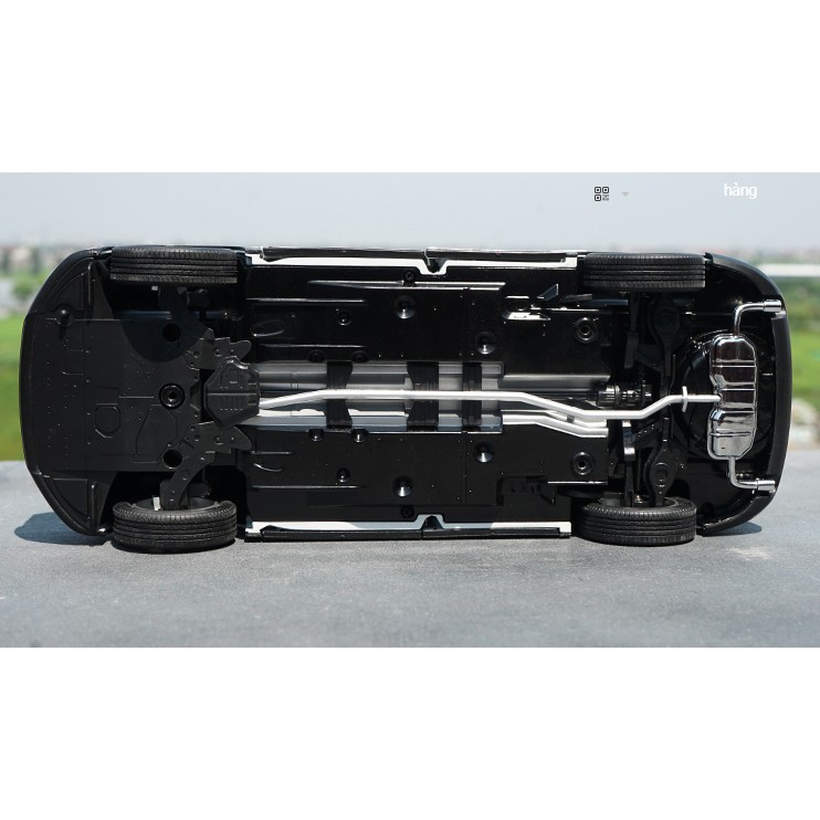 Mô hình SUV Mazda CX8 2022 tỉ lệ 1:18