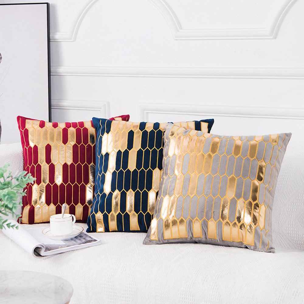 Vỏ gối sofa vải nhung dày họa tiết hình học màu vàng đồng trang trí phong khách sang trọng nhiều màu tùy chọn