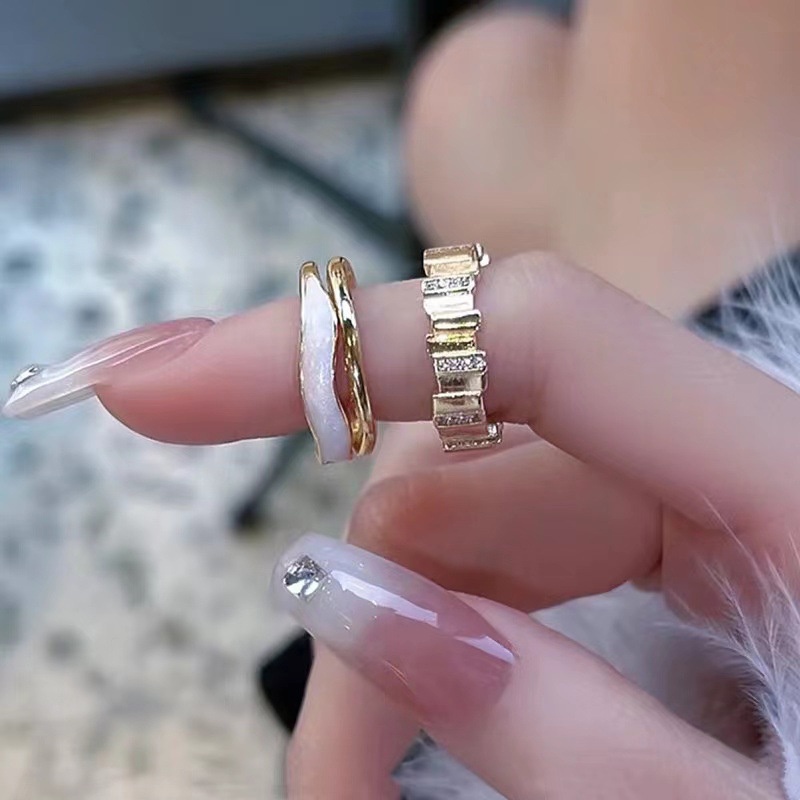 Thời trang INS Màu vàng Ripple Ring Set dành cho nữ Vòng mở ngón tay trỏ có thể điều chỉnh không phai màu