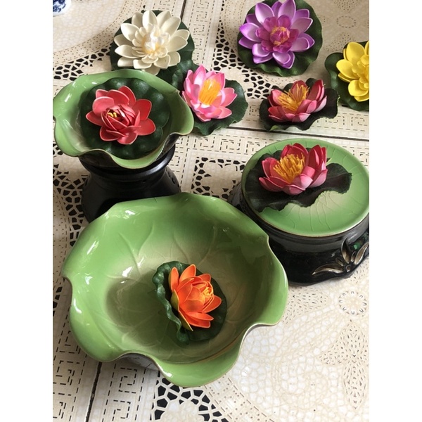 Bát Thả Hoa Ban Thần Tài