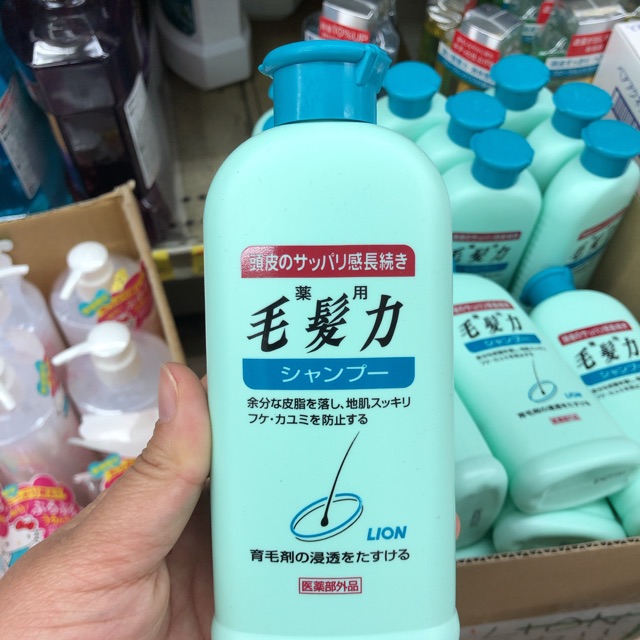 Bầu gội ngăn ngừa - trị rụng tóc Lion
