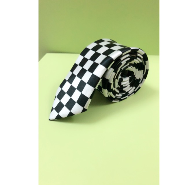 Cà vạt 5cm bản nhỏ kẻ ô vuông kiểu Hàn Quốc