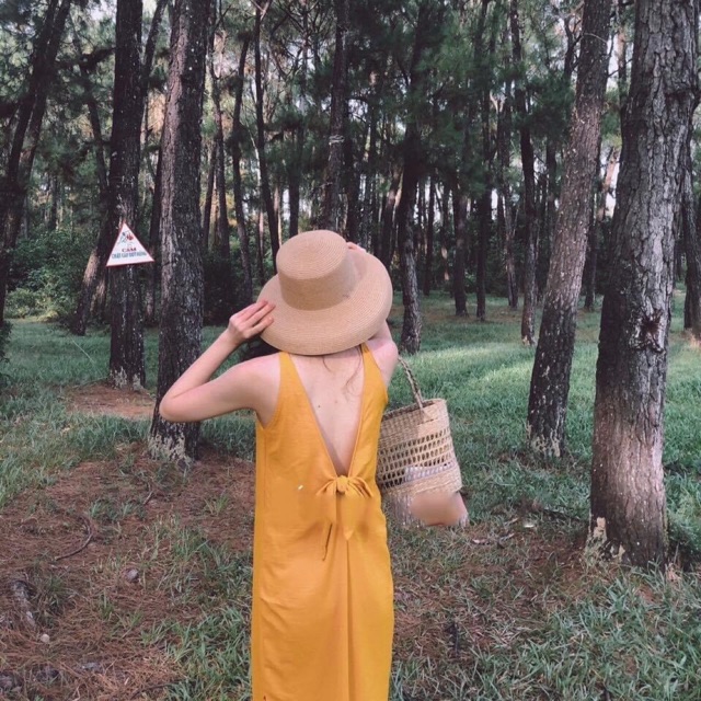 Đầm MAXI VÀNG XẺ CỘT NƠ LƯNG Kt