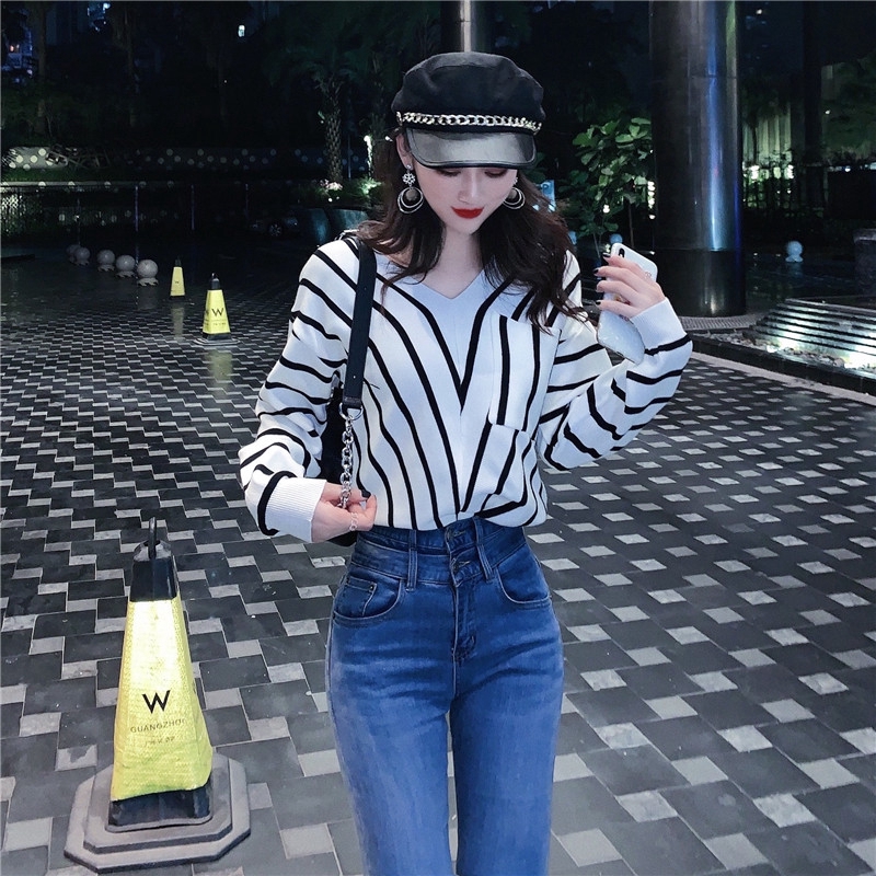 Áo Len Tay Dài Cổ Tròn Sọc Vằn Thời Trang Cho Nữ