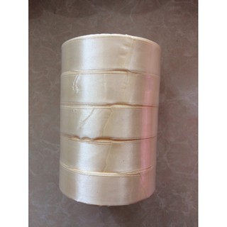  1 CUỘN RUY BĂNG LỤA BẢN 2.5cm 