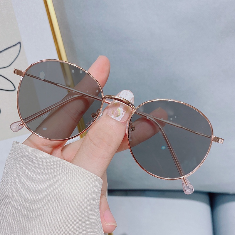 Mắt Kính Chống Bức Xạ Thời Trang Dành Cho Cả Nam Và Nữ