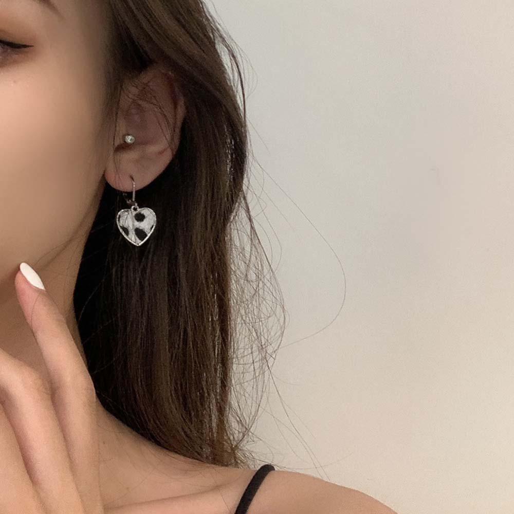 Bông Tai Hình Trái Tim Phong Cách Hàn Quốc Thời Trang Cho Nữ