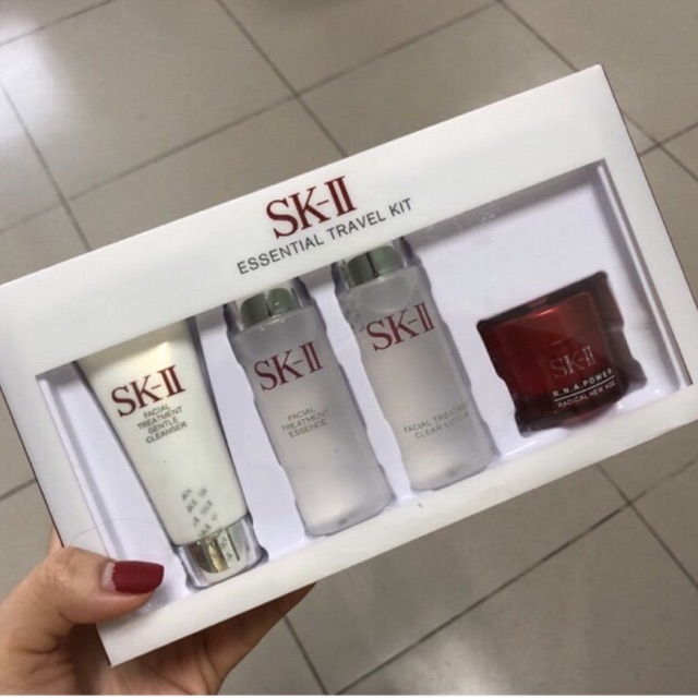 Bộ sản phẩm dưỡng da SK-II Travel