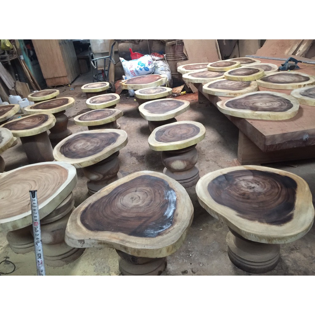 Mặt gỗ me tây 90cm đến 120cm, dày 4-5cm-Sơn Pu đẹp, mịn - Dùng làm bàn caphe hoặc ghế, mang vẻ đẹp tự nhiên, sang trọng