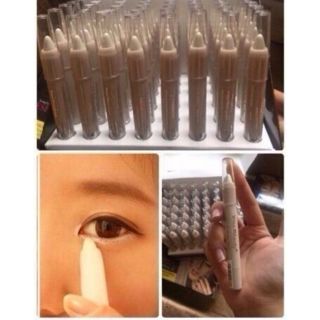 Chì sáp kẻ mí trắng