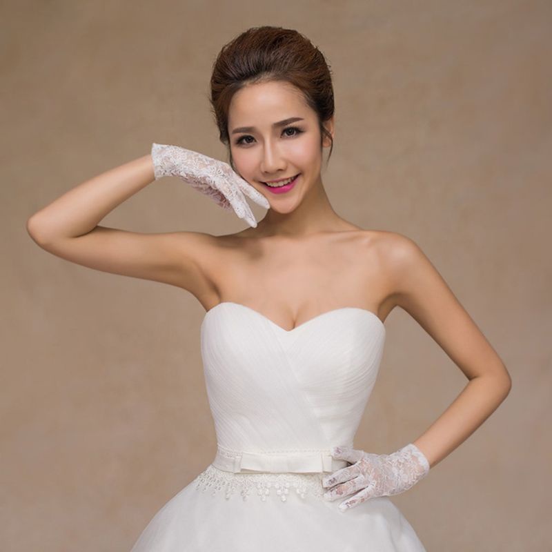 Găng Tay Ren Hoa Hở Ngón Màu Trắng Cho Nữ