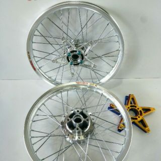 CẶP BÁNH CĂM SONIC NIỀN NHÔM BAN ZAI THÁI, ĐÙM CĂM MẠ CROM KÈM PÁT ĐĨA NGÔI SAO VÀ ỐC G5 LỤC BẢO.