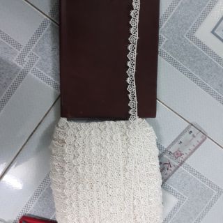 Ren chỉ thêu bóng