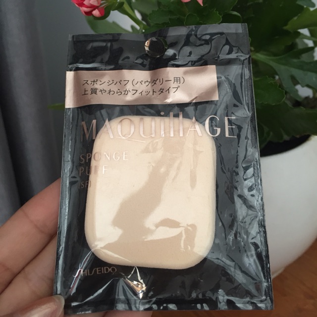 Bông đánh phấn SHISEIDO
