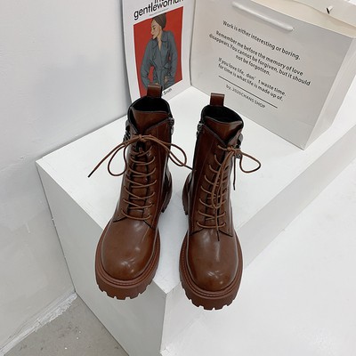 Boost da cao cổ cài xây xích ulzzang