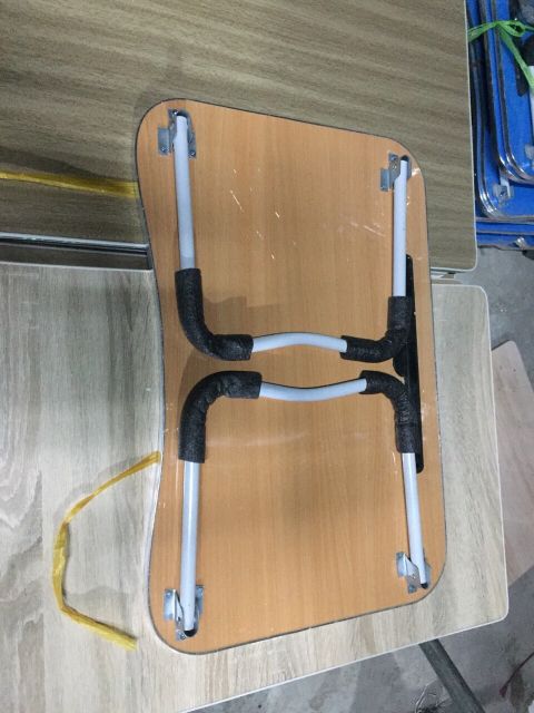 Bàn gấp thông minh❤️❤️ bàn có khe để laptop tiện lợi