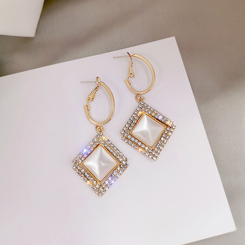 Khuyên Tai Hình Vuông Đính Đá Tua Rua Thời Trang