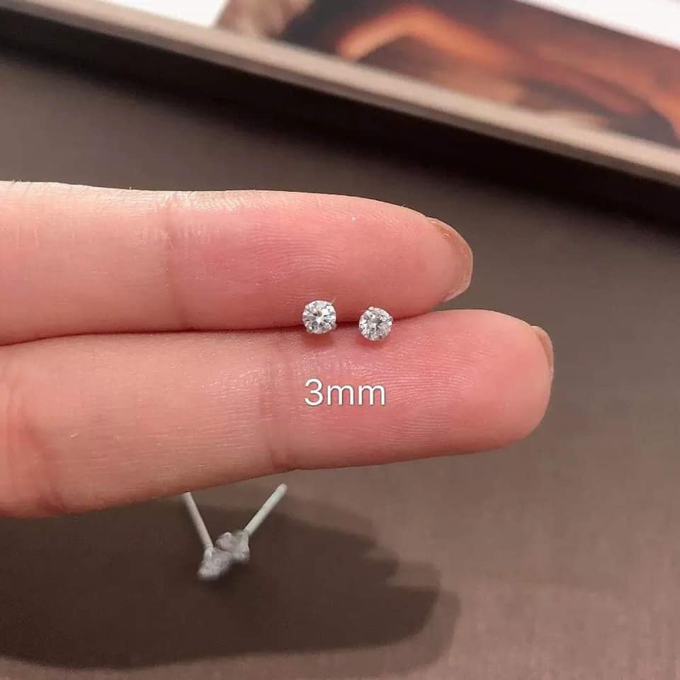 1 CHIẾC NỤ TAI BẠC ĐÁ 3MM ĐEO VÀNH TAI