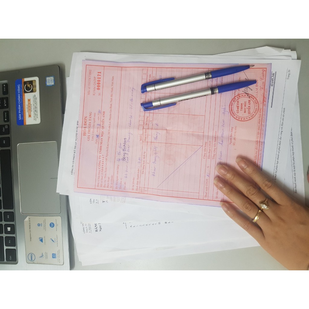 [CHUẨN CÔNG TY] Khẩu trang y tế 4 lớp, hàng chuẩn công ty đầy đủ giấy tờ - Quyền Anh - Trịnh Chung ( hộp 50c) | BigBuy360 - bigbuy360.vn