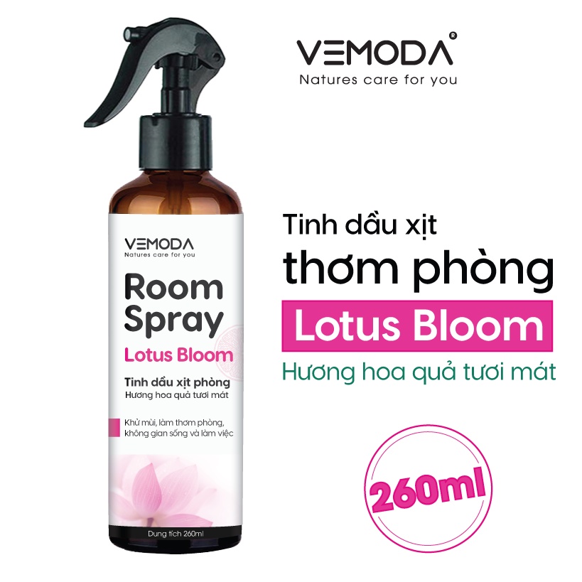 Chai xịt thơm phòng tinh dầu thiên nhiên Lotus Bloom Vemoda 260ml giúp làm thơm không gian sống nhanh chóng, tiện lợi