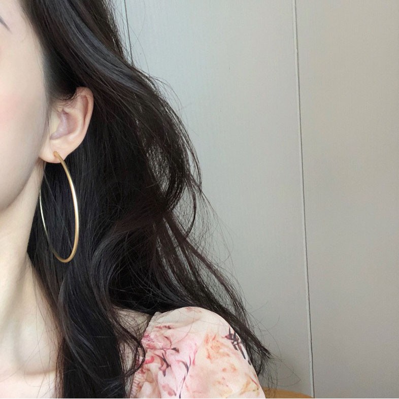 Khuyên tai tròn to bông tai khoen tròn bản vàng mờ siêu sang BT05