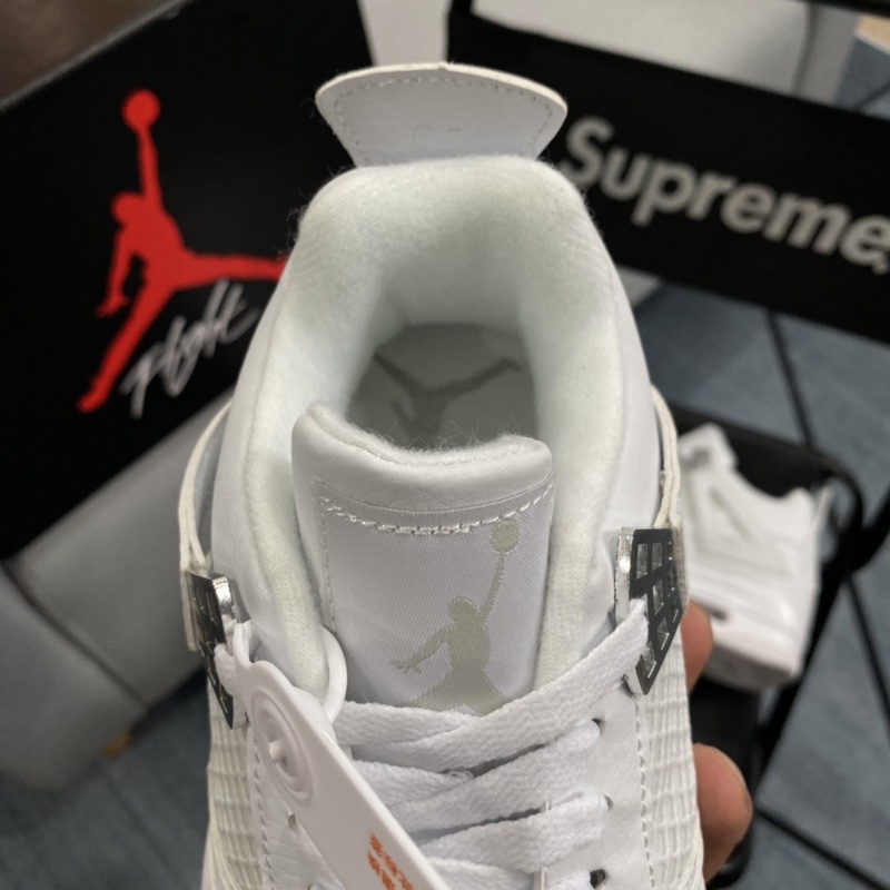 GIÀY AIR JD4 RETRO MONY TRIP WHITE DA THẬT LAI AU