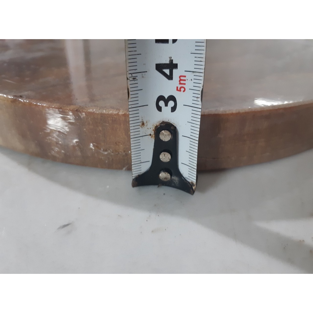 Thớt nghiến dùng thái thức ăn chín, đường kính 30cm, dày 2.5cm