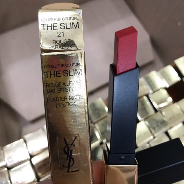 Son YSL THE SLIM 21 - Rouge Paradoxe