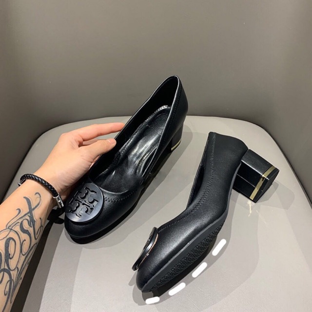 Giày tony burch xuất dư