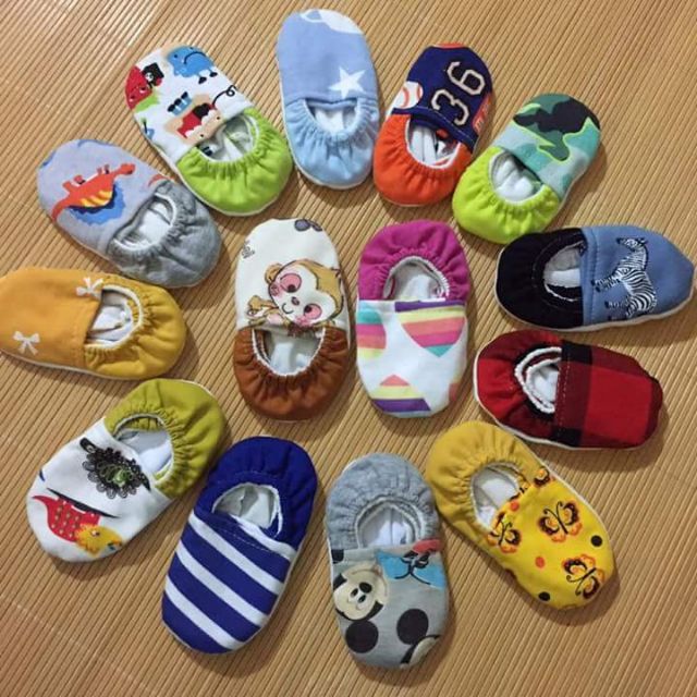 Giầy tất cho bé yêu .