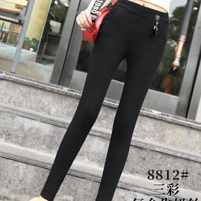Quần kaki lót lông nhà khách ơi chất quần cực đẹp phom dáng chuẩn nhé bao chất bao giá cho các chị em luqja chon nhé hàn