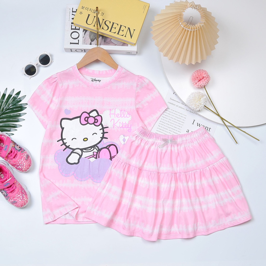 Bộ áo thun quần váy cotton loang màu mát mẻ dễ thương hình in elsa kitty bé gái