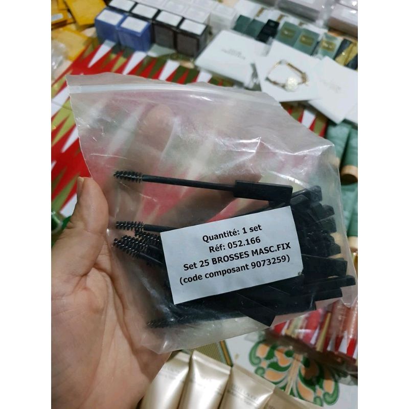 [ Gift hãng 100% ] Chổi tròn chuốt lông mày Dimension De Lash Brus