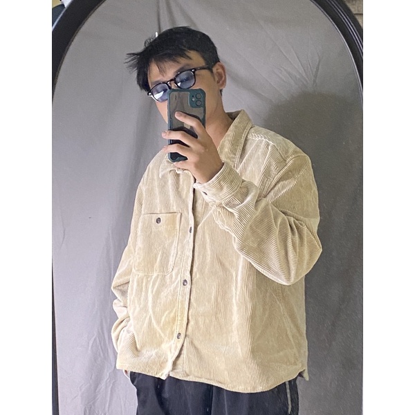 Áo khoác Nhung Tằm Urban outfitter ( Corduroy Shirt Jacket )