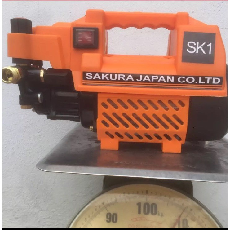 Máy Bơm Rửa Xe Chỉnh Áp SAKURA.JAPAN .SK1. Công Suất 2400W. Có chỉnh áp trên thân máy. Máy xịt rửa xe máy. Ôtô. Máy lạnh