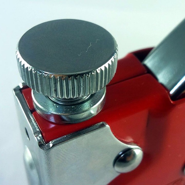 Súng bắn ghim có tăng lực TOP