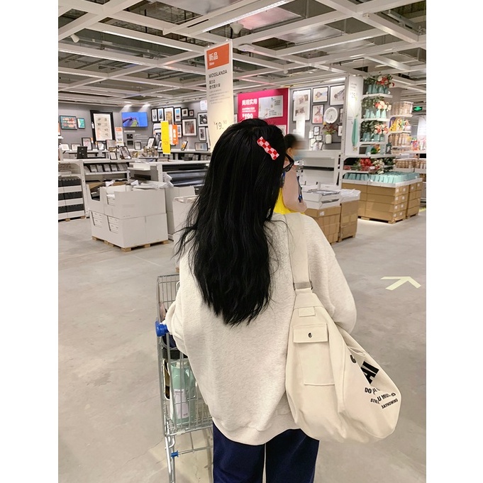 Áo nỉ dài tay cổ tròn in hình thời trang Hàn Quốc