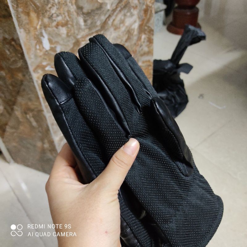 Găng tay da nam phượt lót nỉ sử dụng được cảm ứng điện thoại Bao tay nam dáng basic chất da PU