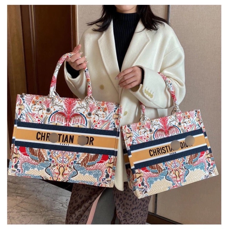 Túi xách BOOK TOTE phối hoa sang chảnh bắt mắt